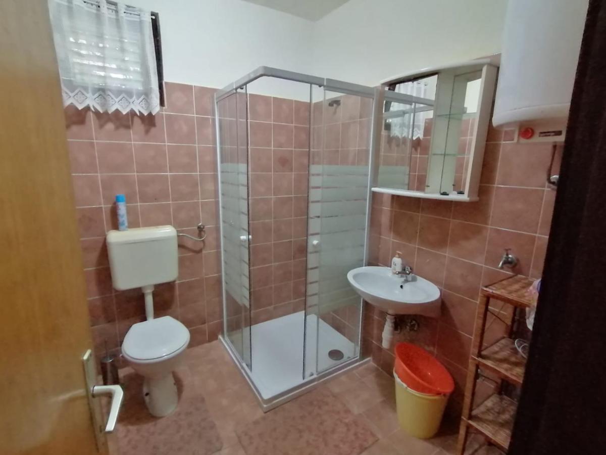 Apartmani Volaric Pag Pag Town Exterior foto